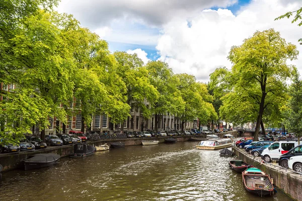 Amszterdam Hollandia 2014 Augusztus Csatornákon Amszterdami Amszterdam Fővárosa Legnépesebb Városa — Stock Fotó
