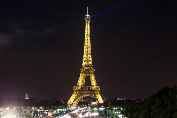 2014年7月14日 埃菲尔铁塔日落是法国最受欢迎的纪念碑 也是巴黎最著名的标志 2014年7月14日 — 图库照片