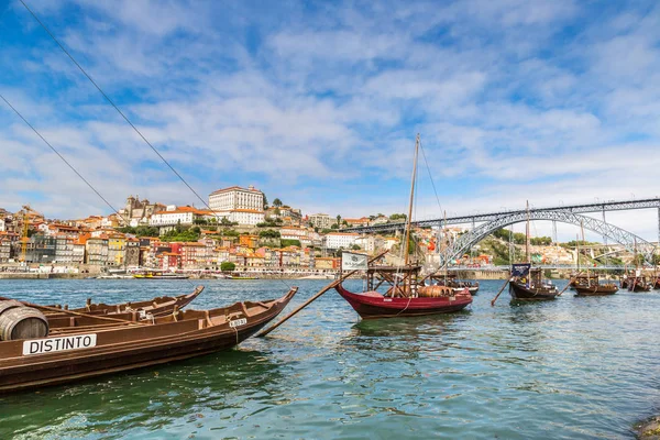 Lisbonne Portugal Juillet 2014 Porto Vieux Bateaux Traditionnels Avec Tonneaux — Photo