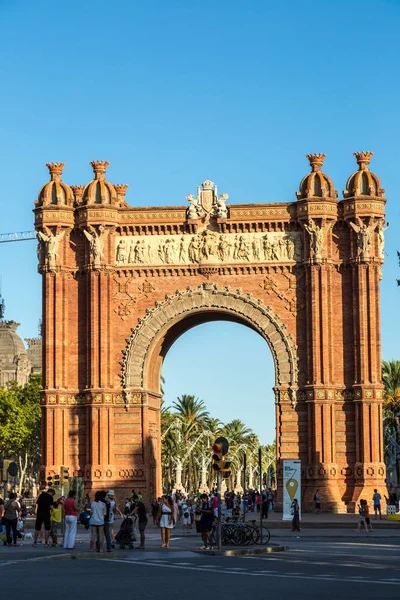 Barcelona Spanien Juni 2014 Triumf Bågen Barcelona Sommardag Barcelona Spanien — Stockfoto