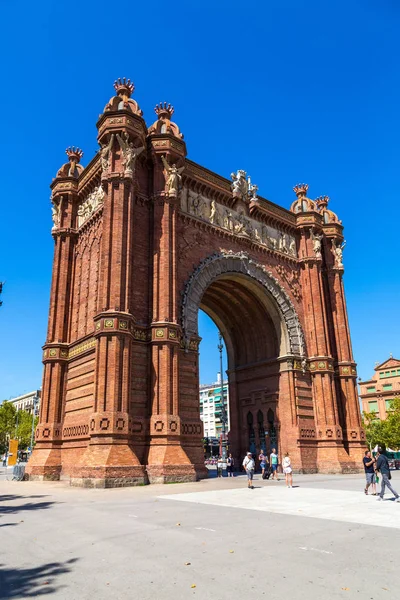 Barcelona Spanien Juni 2014 Triumf Bågen Barcelona Sommardag Barcelona Spanien — Stockfoto