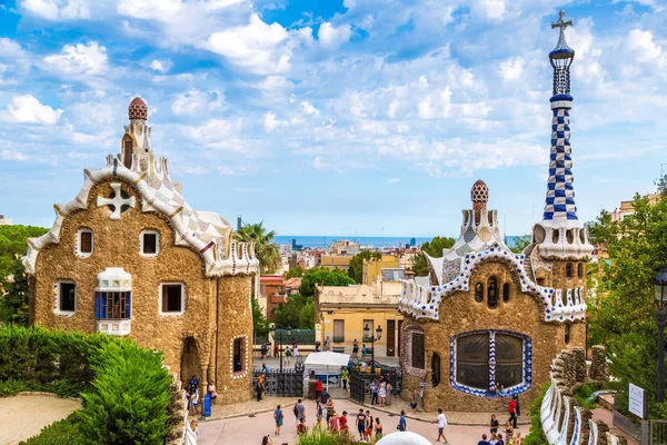 Barcelona Hiszpania Czerwiec 2014 Park Guell Przez Architekta Gaudiego Letni — Zdjęcie stockowe