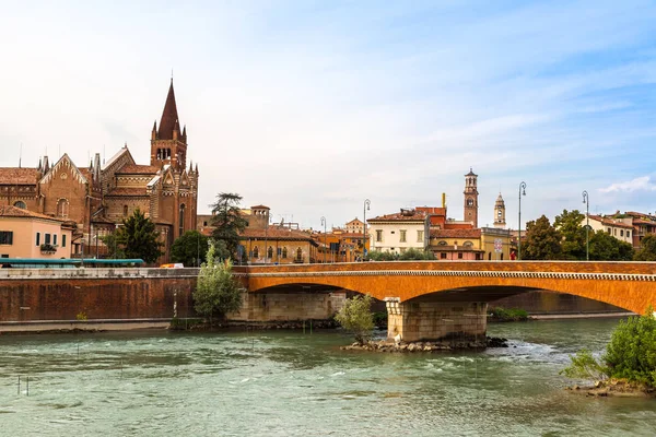 Verona Olaszország 2014 Július Verona Városkép Egy Szép Nyári Nap — Stock Fotó