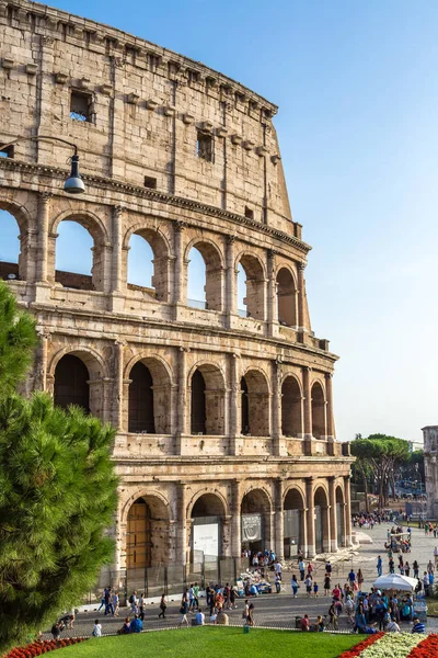 Řím Itálie Července 2014 Koloseum Letní Den Římě Itálie — Stock fotografie