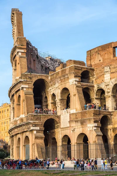 Roma Temmuz Colosseum Olduğunu Bir Ana Turistik Roma Bir Yaz — Stok fotoğraf