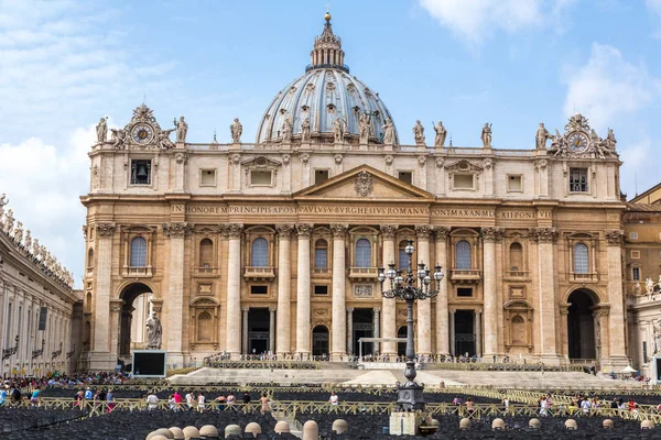 Řím Itálie Července 2014 Bazilika Svatého Petra Vatikánu Letním Dni — Stock fotografie