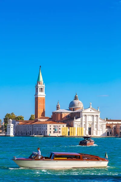 Venecia Italia Julio 2014 Isla San Giorgio Barcos Día Verano — Foto de Stock