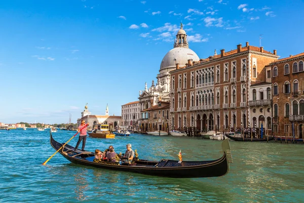 Venecia Italia Junio 2014 Góndola Canal Grande Venecia Hermoso Día —  Fotos de Stock