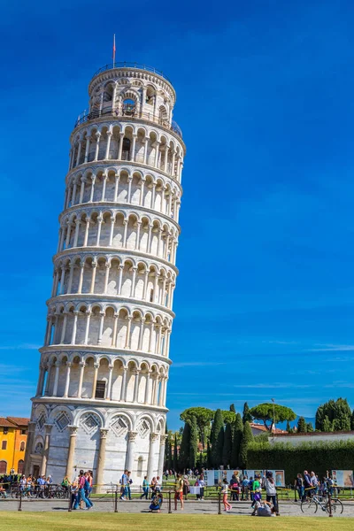 Pisa Italy July 2014 Leaning Tower Summer Day Pisa Italy — Stock Photo, Image