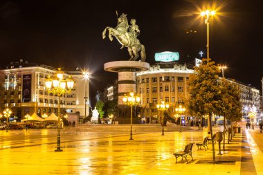 Skopje, Makedonya - 19 Haziran 2016: Alexander bir güzel yaz nigth, Makedonya Üsküp'teki büyük anıt
