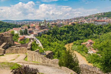 Veliko Tarnovo, Bulgaristan - 19 Haziran 2016: Tsarevets kalede bir güzel yaz günü, Bulgaristan Veliko Tarnovo