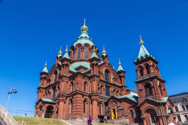 Helsinki, Finlandiya - 23 Haziran 2016: Uspenski Ortodoks Katedrali bir güzel yaz günü, Finlandiya Helsinki'de