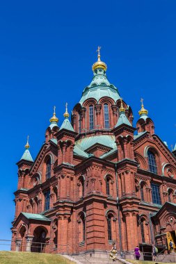 Helsinki, Finlandiya - 23 Haziran 2016: Uspenski Ortodoks Katedrali bir güzel yaz günü, Finlandiya Helsinki'de