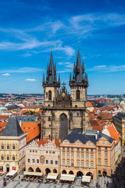 Prague, Çek Cumhuriyeti - 23 Haziran 2016: hava panoramik Eski Şehir Meydanı Prag'da güzel bir yaz günü, Çek Cumhuriyeti