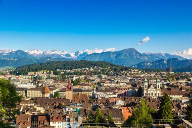 Lucerne, İsviçre - 27 Haziran 2016: Panoramik hava görünümünde Lucerne bir güzel yaz günü, İsviçre