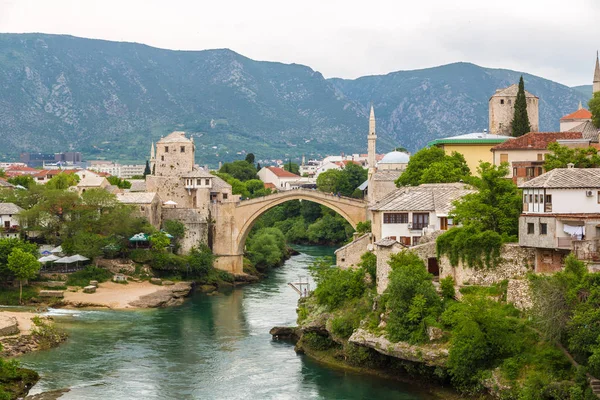 Mostar Bosnien Hercegovina Juni 2016 Gamla Bron Mostar Vacker Sommardag — Stockfoto
