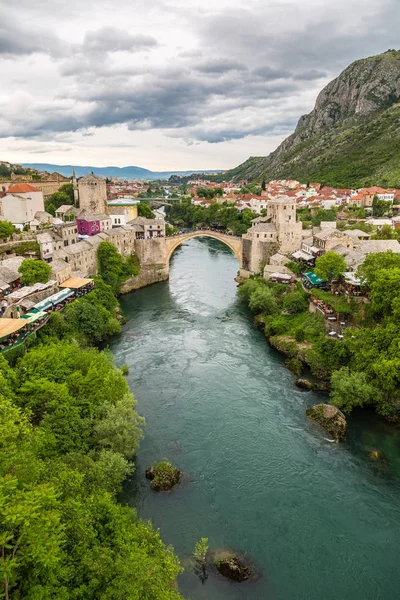 Mostar Bosnia Herzogovina Junio 2016 Puente Viejo Mostar Hermoso Día —  Fotos de Stock