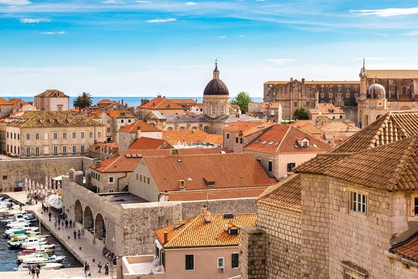 Dubrovnik Croacia Junio 2016 Ciudad Vieja Dubrovnik Hermoso Día Verano —  Fotos de Stock