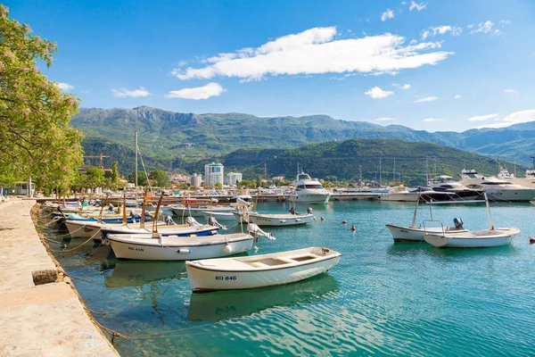 Budva Montenegro Junio 2016 Muelle Para Barcos Yates Budva Hermoso — Foto de Stock