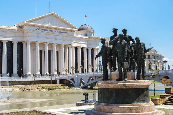 Skopje Macedonia Junio 2016 Monumento Los Navegantes Salónica Museo Arqueología —  Fotos de Stock
