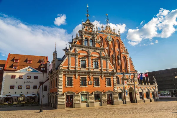 Riga Latvia June 2016 House Blackheads Riga Beautiful Summer Day — Stock Photo, Image