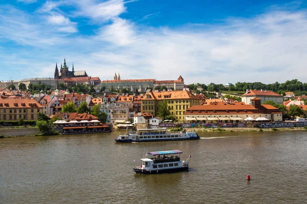 Praga Republika Czeska Czerwca 2016 Panoramę Pragi Piękny Letni Dzień — Zdjęcie stockowe