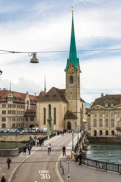 Zurich Svizzera Giugno 2016 Torre Dell Orologio Della Cattedrale Fraumunster — Foto Stock