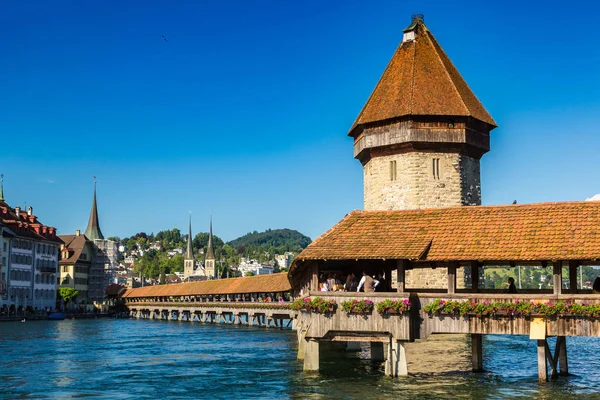 Λουκέρνη Ελβετία Ιουνίου 2016 Γέφυρα Του Παρεκκλησίου Διάσημο Λουκέρνη Μια — Φωτογραφία Αρχείου