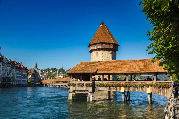 Lucerne Svizzera Giugno 2016 Famoso Ponte Della Cappella Lucerna Una — Foto Stock