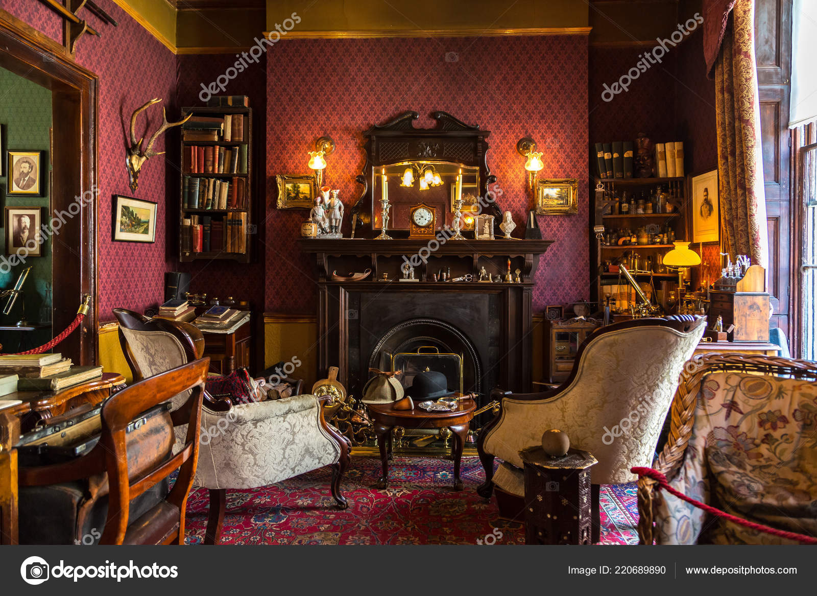 London United Kingdom June 2016 Sherlock Holmes Museum 221 Baker