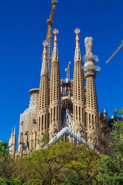 Barcelona, İspanya - 26 Haziran 2016: Sagrada Familia Antoni Gaudi tarafından. Barcelona, bir güzel yaz günü, Catalonia, İspanya üzerinde 26 Haziran 2016 yılında