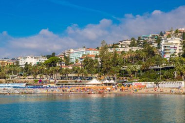 San Remo, İtalya - 13 Haziran 2016: Akdeniz kıyısındaki San Remo'da içinde bir