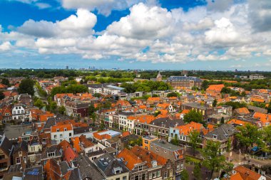 Delft, Hollanda - 16 Haziran 2016: Panoramik hava görünümünde Delft bir güzel yaz günü, Hollanda
