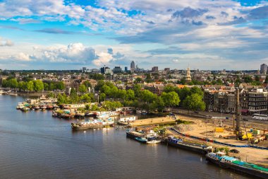 Amsterdam, Hollanda - 16 Haziran 2016: Panoramik hava görünümünde Amsterdam bir güzel yaz günü, Hollanda