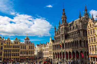 Brussels, Belçika - 16 Haziran 2016: The Grand Place güzel yaz günü Brüksel, Belçika üzerinde 16 Haziran 2016