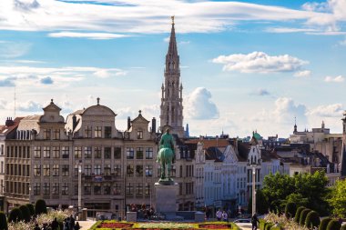 Brussels, Belçika - 16 Haziran 2016: Cityscape Brüksel'bir güzel yaz günü, Belçika