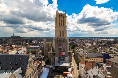 Gent, Belçika - 14 Haziran 2016: Panoramik hava görünümünde Gent güzel yaz günü, Belçika
