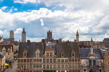 Gent, Belçika - 14 Haziran 2016: Panoramik hava görünümünde Gent güzel yaz günü, Belçika