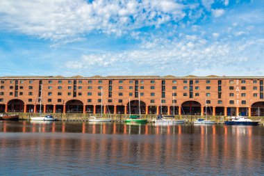 Liverpool, Büyük Britanya - 14 Haziran 2016: görünüm, Albert Dock Liverpool bir güzel yaz gün, İngiltere, Amerika Birleşik Devletleri