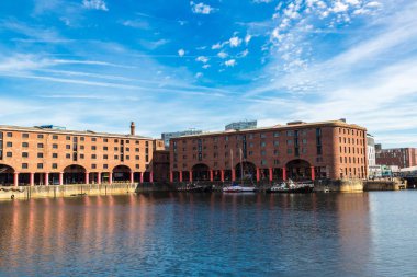 Liverpool, Büyük Britanya - 14 Haziran 2016: görünüm, Albert Dock Liverpool bir güzel yaz gün, İngiltere, Amerika Birleşik Devletleri