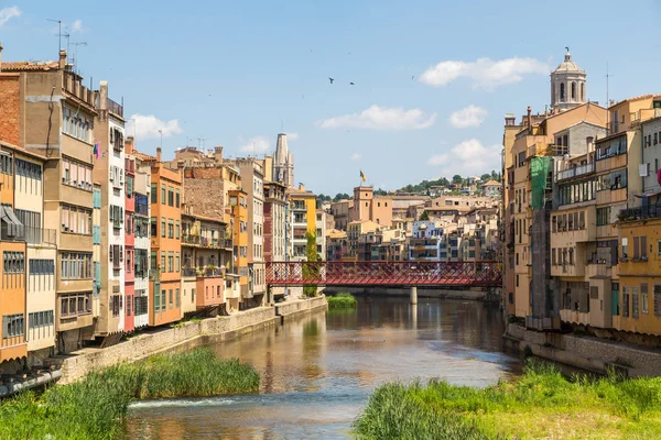 Girona Espanha Junho 2016 Casas Coloridas Ponte Eiffel Catedral Santa — Fotografia de Stock