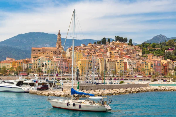 Menton Francia Junio 2016 Colorido Casco Antiguo Playa Menton Riviera — Foto de Stock