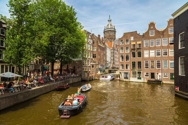 Амстердам Нидерланды Июня 2016 Канал Церковь Николая Амстердаме Прекрасный Летний — стоковое фото