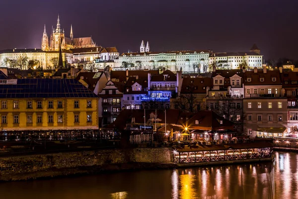 Prague Çek Cumhuriyeti Haziran 2013 View Prag Gotik Charles Bridge — Stok fotoğraf