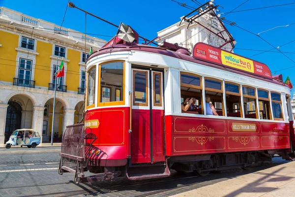 Lisbon Portekiz Haziran 2016 Vintage Tramvay Bir Güzel Yaz Günü — Stok fotoğraf