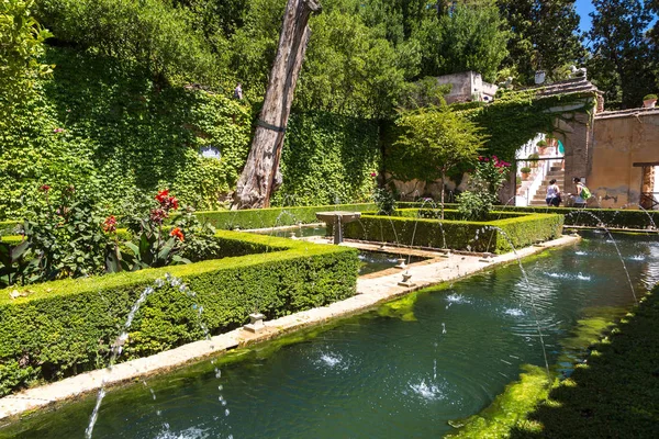 Granada España Junio 2016 Jardines Fuentes Palacio Alhambra Granada Hermoso — Foto de Stock