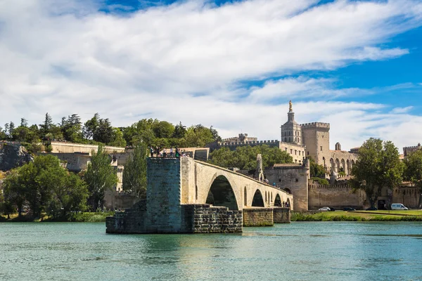 Avignon France June 2016 Saint Benezet Bridge Palace Popes Avignon — Stock Photo, Image