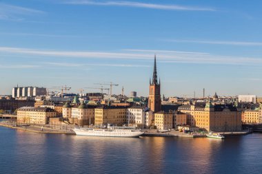 Stockholm, İsveç - 22 Mayıs: Gamla Stan, Stockholm eski bölümü güneşli bir günde, İsveç üzerinde 22 Mayıs 2017
