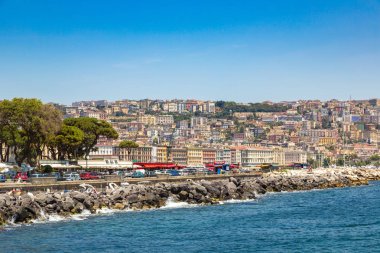 Naples, İtalya - 22 Temmuz 2017: Napoli (Naples) bir güzel yaz günü, İtalya