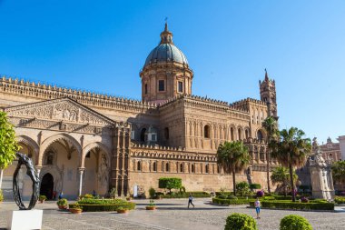 Palermo, İtalya - 28 Temmuz 2017: Palermo Katedrali Palermo, İtalya güzel yaz gün